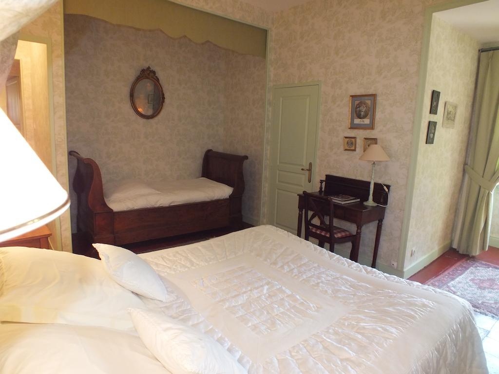 ชาโต เด นาเซ Bed & Breakfast Vivy ห้อง รูปภาพ