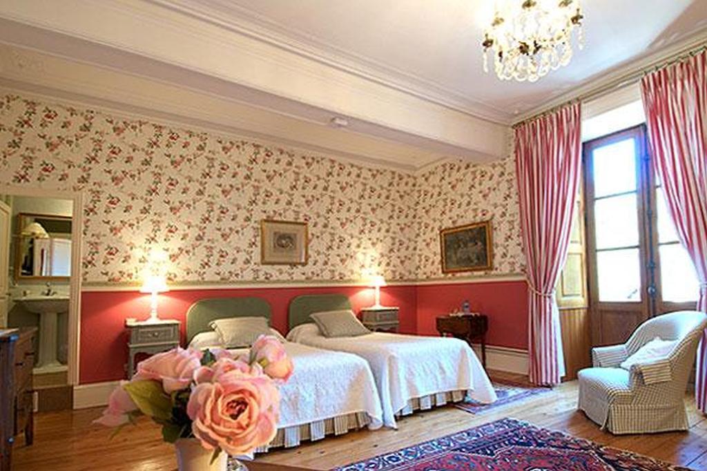 ชาโต เด นาเซ Bed & Breakfast Vivy ภายนอก รูปภาพ